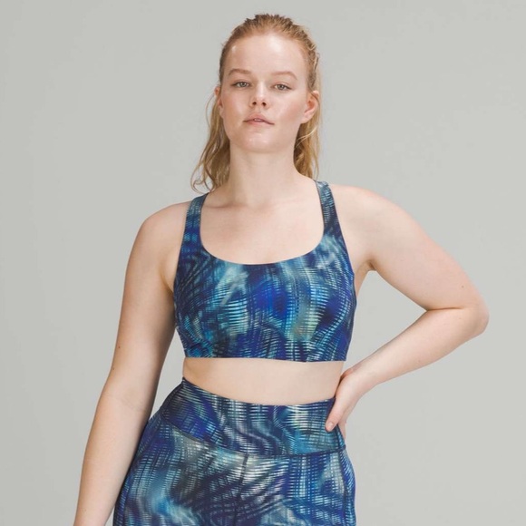 Lululemon Wunder Train Bra C/D Cup—2 - Picture 2 of 9